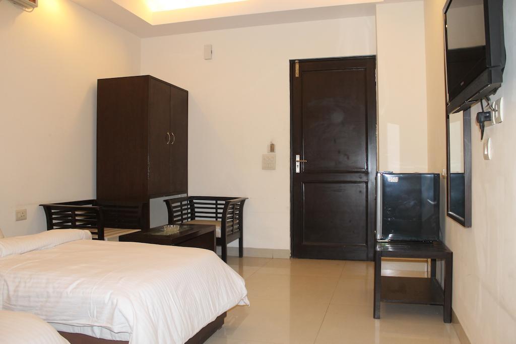 Airport Hotel Jet Inn Suites Νέο Δελχί Εξωτερικό φωτογραφία