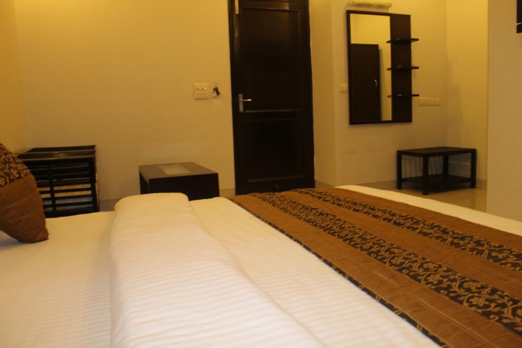 Airport Hotel Jet Inn Suites Νέο Δελχί Εξωτερικό φωτογραφία