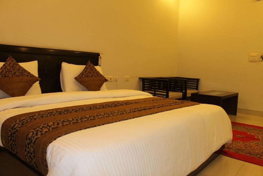 Airport Hotel Jet Inn Suites Νέο Δελχί Εξωτερικό φωτογραφία