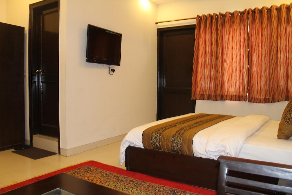 Airport Hotel Jet Inn Suites Νέο Δελχί Εξωτερικό φωτογραφία
