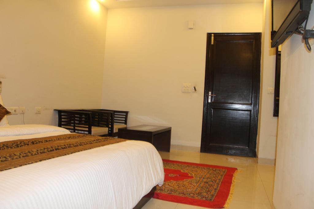 Airport Hotel Jet Inn Suites Νέο Δελχί Εξωτερικό φωτογραφία