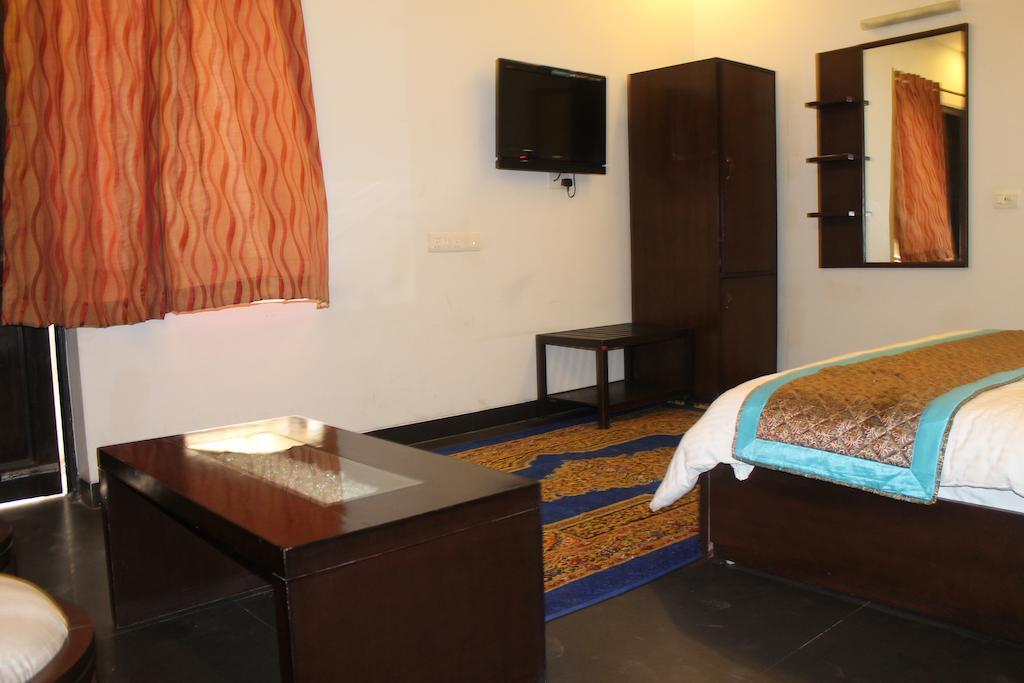 Airport Hotel Jet Inn Suites Νέο Δελχί Εξωτερικό φωτογραφία
