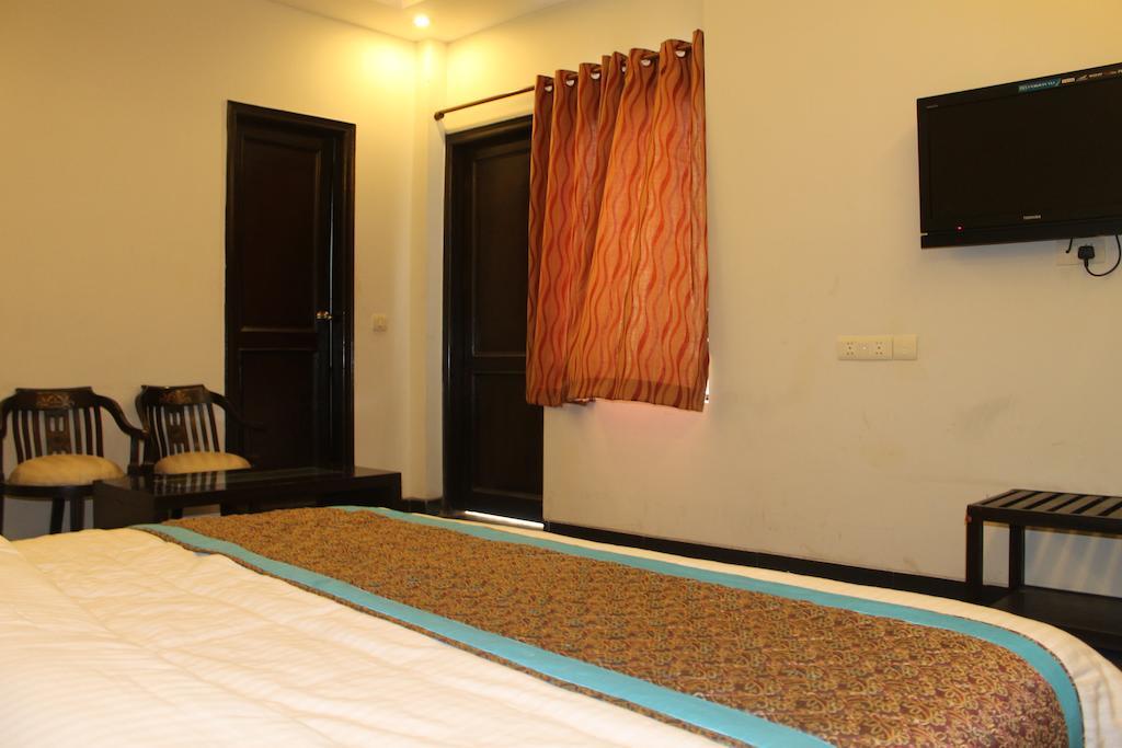 Airport Hotel Jet Inn Suites Νέο Δελχί Εξωτερικό φωτογραφία