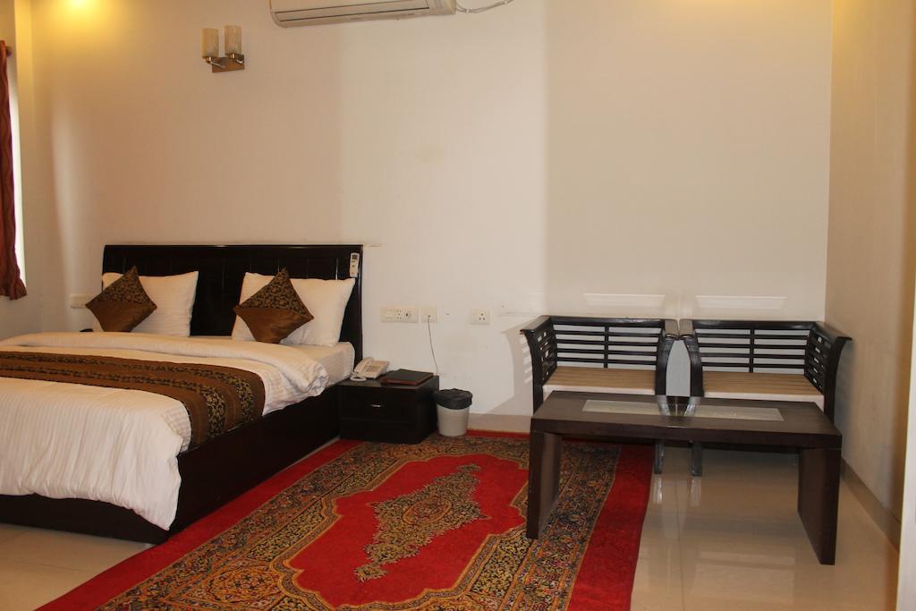 Airport Hotel Jet Inn Suites Νέο Δελχί Δωμάτιο φωτογραφία
