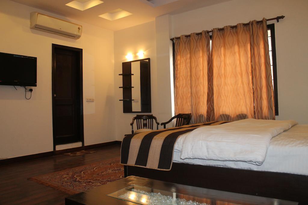 Airport Hotel Jet Inn Suites Νέο Δελχί Δωμάτιο φωτογραφία